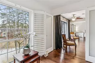 28206 Plantation Dr NE, Atlanta, GA 30324 - Photo 2