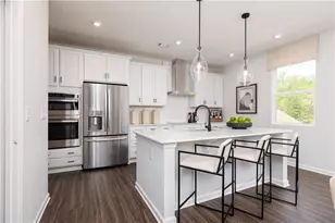 2047 Jordan Knoll Ln, Lawrenceville, GA 30043 - Photo 2