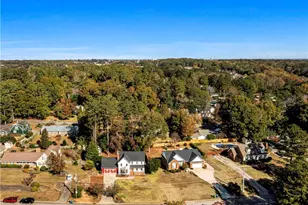 215 Pineywood Rd, Griffin, GA 30224 - Photo 4