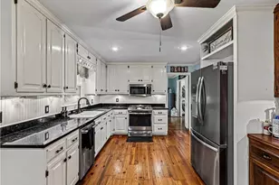 215 Pineywood Rd, Griffin, GA 30224 - Photo 22