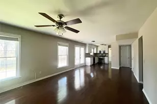 450 Mikasa Dr, Alpharetta, GA 30022 - Photo 8