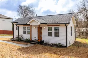 1466 Venetian Dr SW, Atlanta, GA 30311 - Photo 1