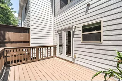 1781 Liberty Parkway NW, Atlanta, GA 30318 - Photo 20