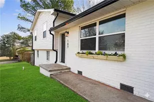 187 W Windemere Way, Jonesboro, GA 30238 - Photo 2