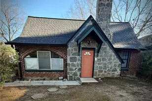 984 Woodbourne Dr SW, Atlanta, GA 30310 - Photo 1