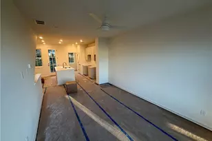 1379 Breezy Circle SE, Atlanta, GA 30315 - Photo 2