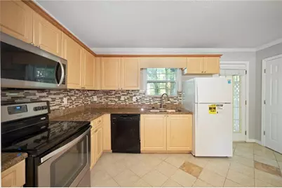 3665 Chestnut Drive #D3, Atlanta, GA 30340 - Photo 12