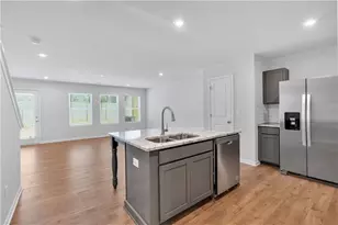 105 Village Green Dr, Adairsville, GA 30103 - Photo 6