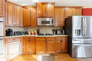 1915 Brackendale Road NE, Kennesaw, GA 30152 - Photo 6