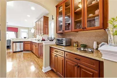 1915 Brackendale Road NE, Kennesaw, GA 30152 - Photo 8