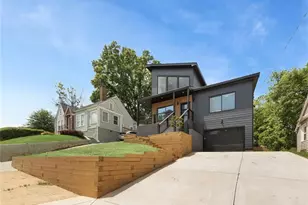 255 Mathewson Pl SW, Atlanta, GA 30314 - Photo 2