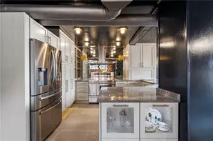 190 Walker St SW, Atlanta, GA 30313 - Photo 10