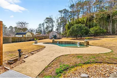 2500 Hawthorne Drive NE, Atlanta, GA 30345 - Photo 2