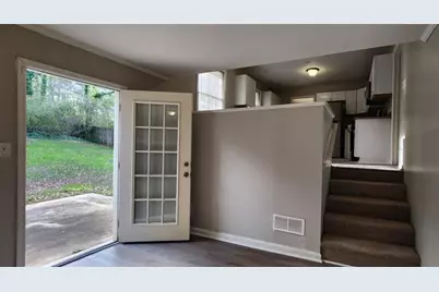 401 Barbashela Drive, Stone Mountain, GA 30088 - Photo 22