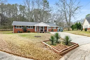 451 Cabriolet Ct, McDonough, GA 30253 - Photo 2