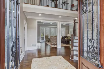 3055 Brown Point Place NE, Marietta, GA 30068 - Photo 2