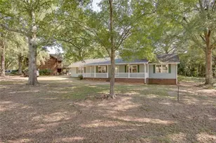 60 Knights Cir, Covington, GA 30016 - Photo 2