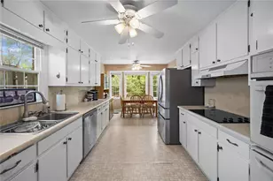 1125 Crest Brook Ln, Roswell, GA 30075 - Photo 10