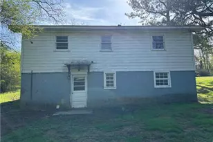 309 Crest Dr, Calhoun, GA 30701 - Photo 4