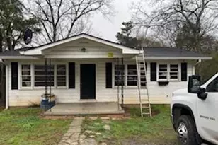 309 Crest Dr, Calhoun, GA 30701 - Photo 1