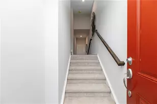 316 Skylar Ct SE, Atlanta, GA 30315 - Photo 4