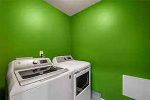 130 Belvedere Ct, Sandy Springs, GA 30350 - Photo 32