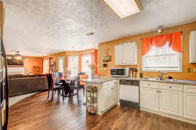 8075 Harmony Lakes Drive, Lithonia, GA 30058 - Photo 8