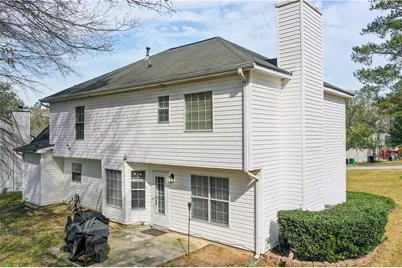 8075 Harmony Lakes Drive, Lithonia, GA 30058 - Photo 10