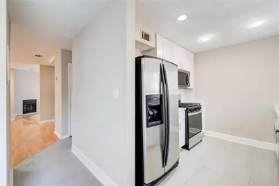 1301 Parkaire Crossing, Marietta, GA 30068 - Photo 6