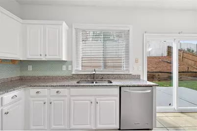 2922 Cottesford Way SE, Smyrna, GA 30080 - Photo 16