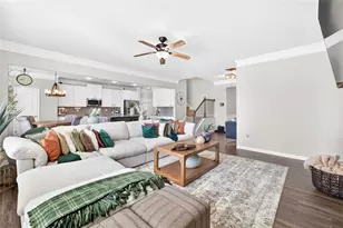 321 Eagles Blf Wy, Hoschton, GA 30548 - Photo 8