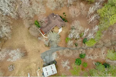 1063 Memorial Drive E, Dallas, GA 30132 - Photo 4