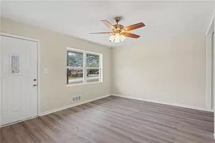 8355 Dunellen Ln, Jonesboro, GA 30238 - Photo 10