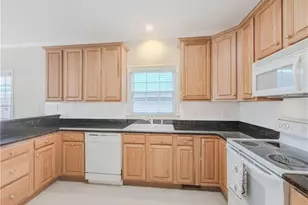 1990 Glenhurst Dr, Snellville, GA 30078 - Photo 12