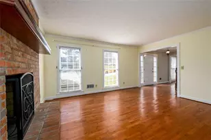 6420 Phillips Pl, Lithonia, GA 30058 - Photo 8