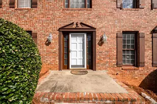 6420 Phillips Pl, Lithonia, GA 30058 - Photo 4