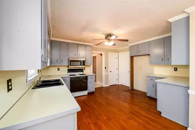 6420 Phillips Place, Lithonia, GA 30058 - Photo 12