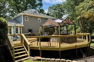 2070 Rockdale Cir, Snellville, GA 30078 - Photo 2