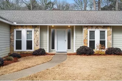 1381 Aqueduct Way, Marietta, GA 30062 - Photo 2