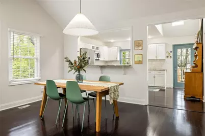 1523 Harvest Lane SE, Atlanta, GA 30317 - Photo 8