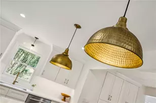 540 Chateaugay Ln NE, Atlanta, GA 30342 - Photo 18