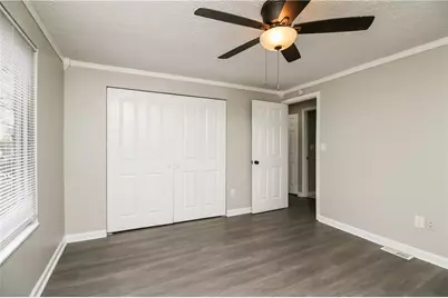 6158 Raintree Bend, Lithonia, GA 30058 - Photo 8