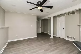 6158 Raintree Bend, Lithonia, GA 30058 - Photo 6