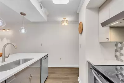 795 Hammond Drive #1402, Atlanta, GA 30328 - Photo 8