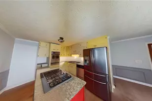 3246 Classic Dr, Snellville, GA 30078 - Photo 6