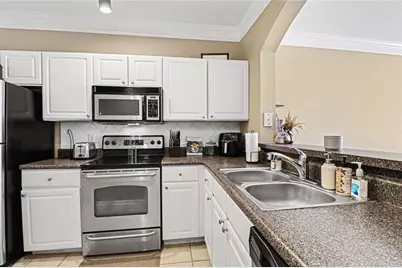 1319 Westchester Ridge NE, Atlanta, GA 30329 - Photo 14