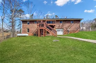 581 Roberts Ridge Rd, Ellijay, GA 30540 - Photo 32