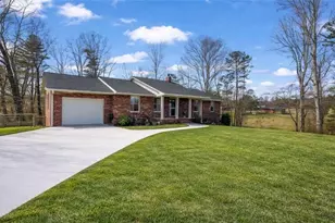 581 Roberts Ridge Rd, Ellijay, GA 30540 - Photo 40