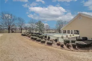 185 Hazelhurst Dr, Covington, GA 30016 - Photo 38