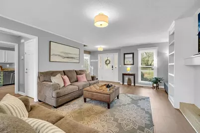 119 Radford Circle SW, Marietta, GA 30060 - Photo 4